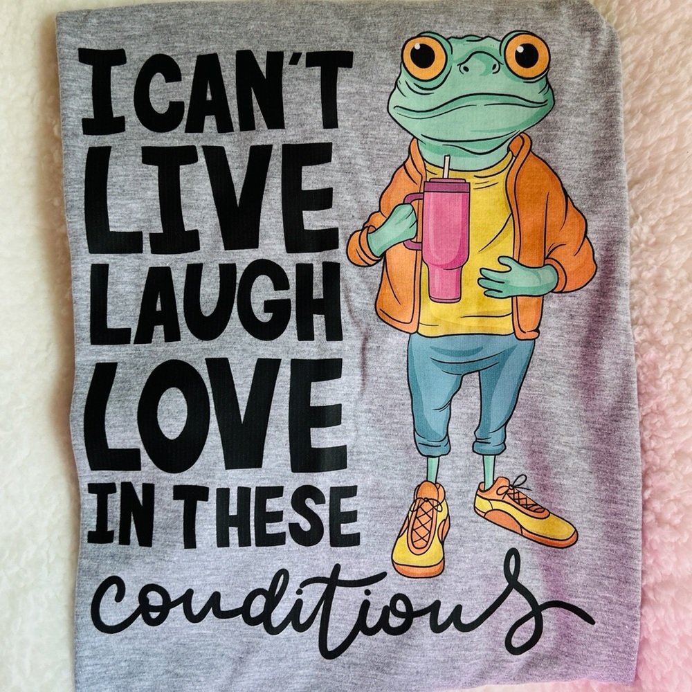 Gray Graphic Tee with Frog Design